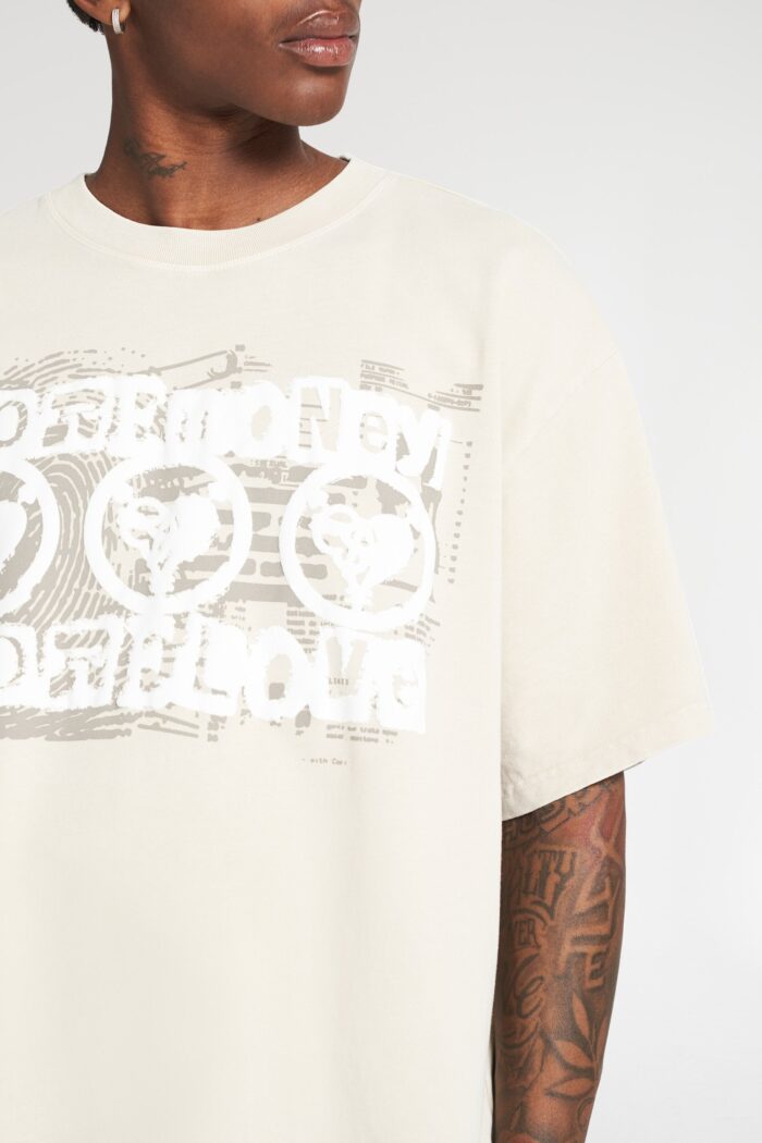Ransom Note Tee Ivory Washed: Make a statement with this trendy Ivory Washed tee featuring a ransom note design.