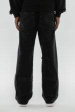 Elevate your style with the Razor Logo Cargo Pants in Black Washed.