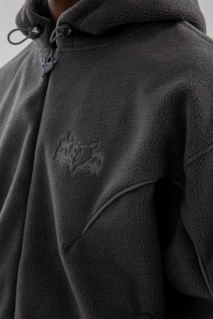 Elevate your casual style with the Star Wreath Fleece Zip in Tornado Grey.