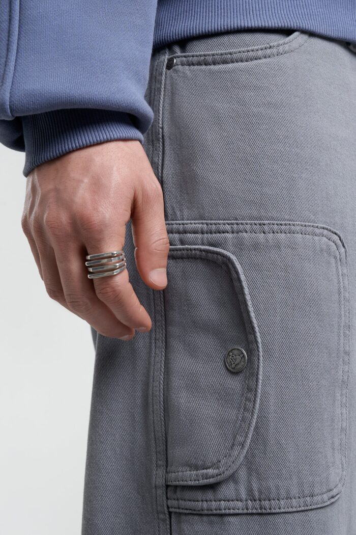 Roadster Cargo Steel: Elevate your style with these steel-gray cargo pants. A perfect blend of fashion and functionality for the modern adventurer.